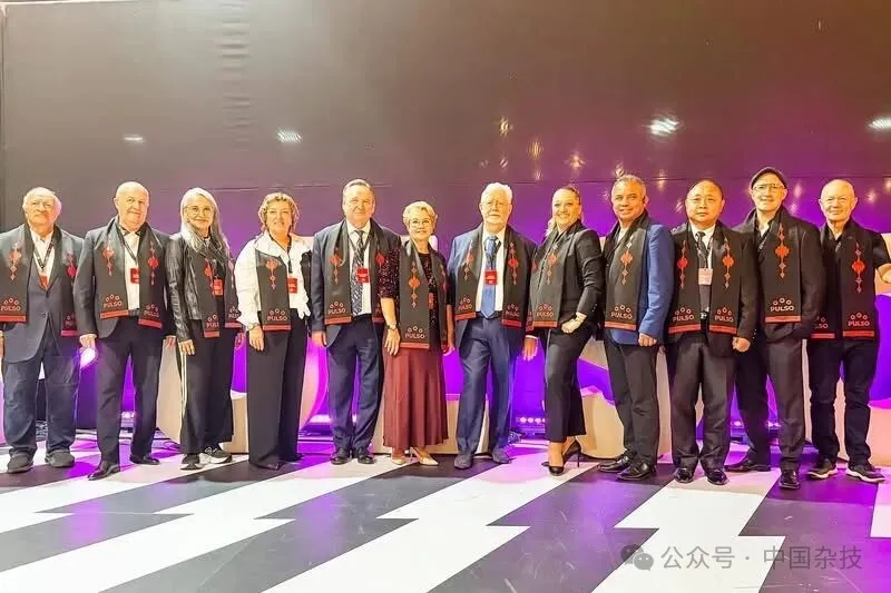 Group photo of all judges